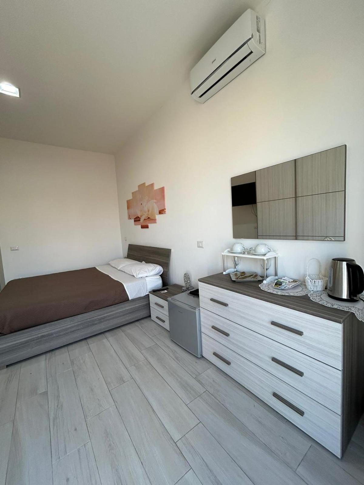 Vanilla Rooms 2 Кальярі Екстер'єр фото