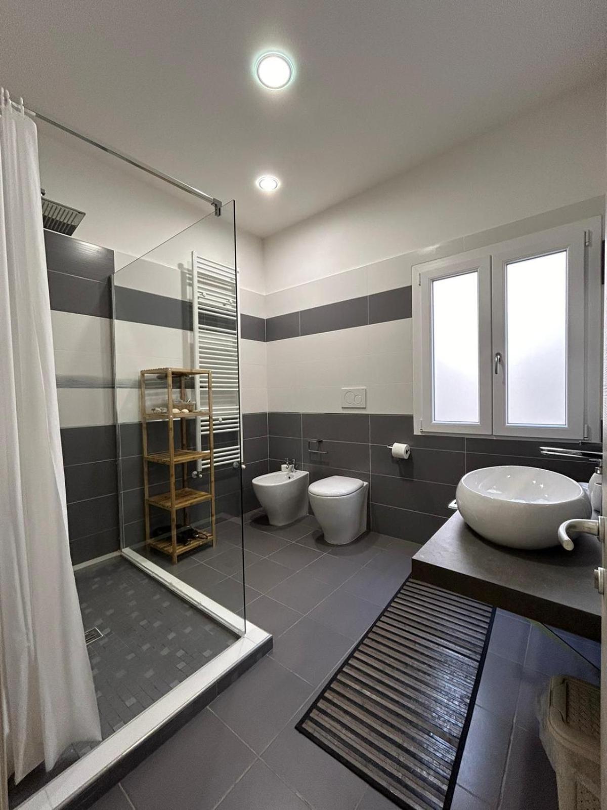Vanilla Rooms 2 Кальярі Екстер'єр фото